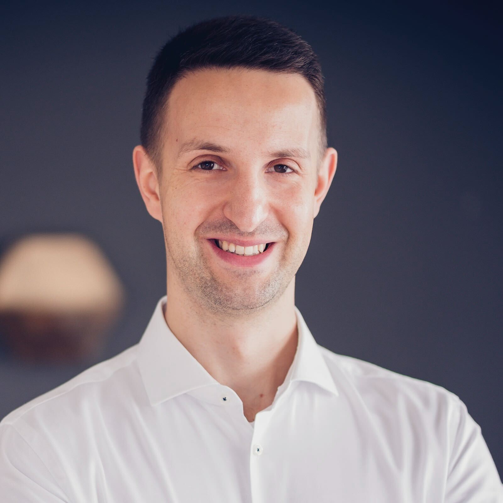 MARKUS TOMBÜLT